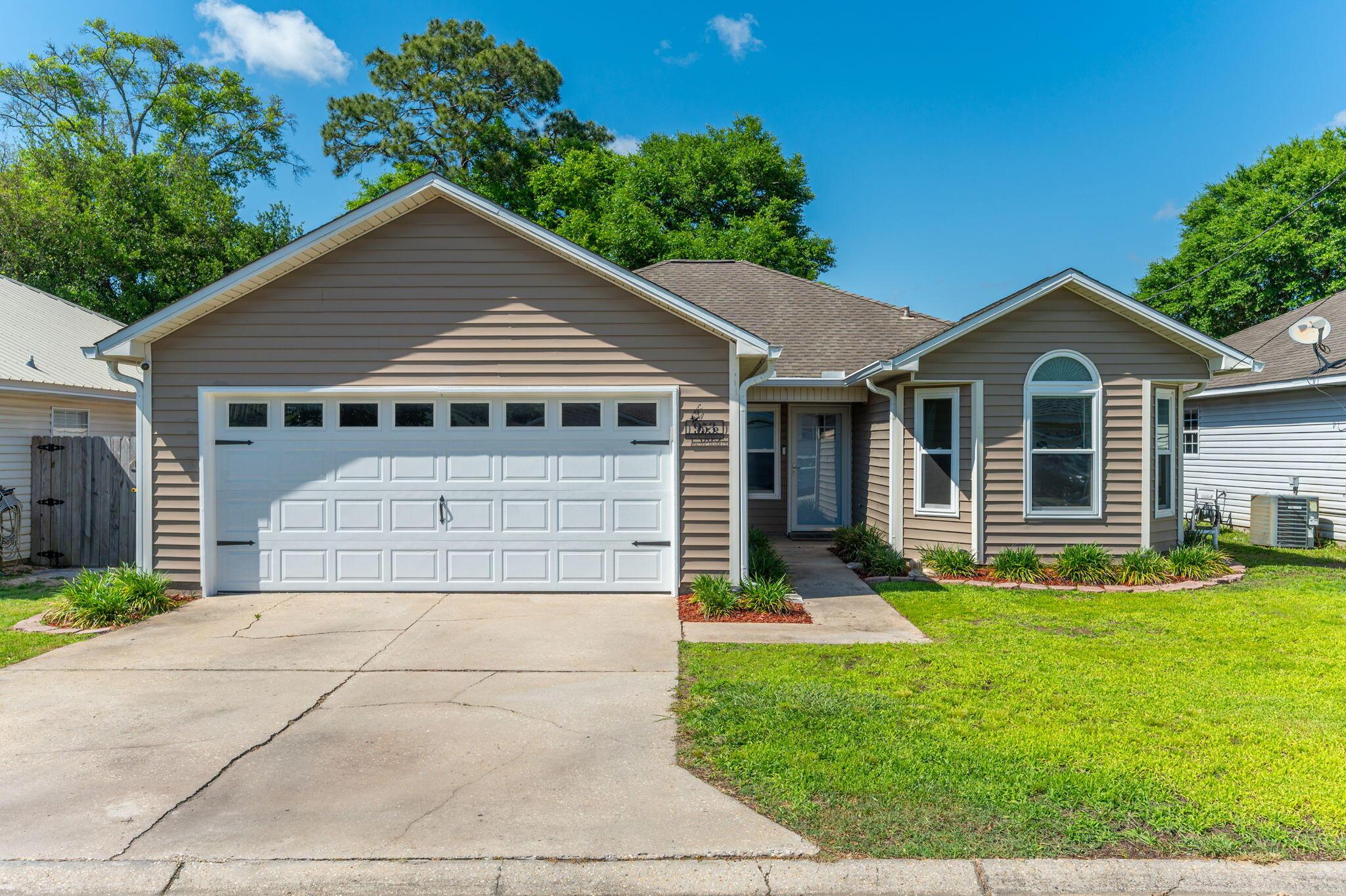 Image 1: Front of Home