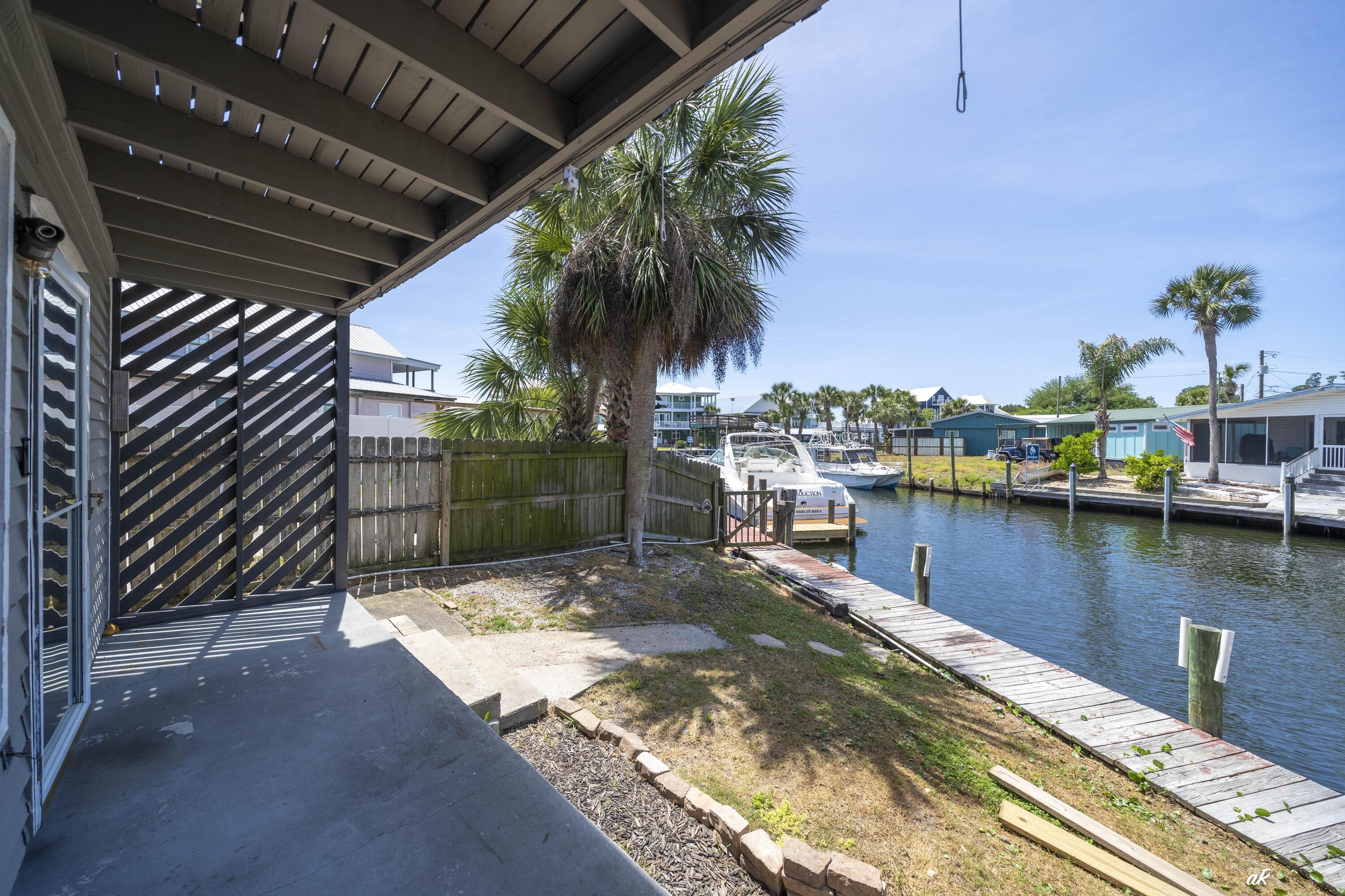 Image 4: Back Deck View-2