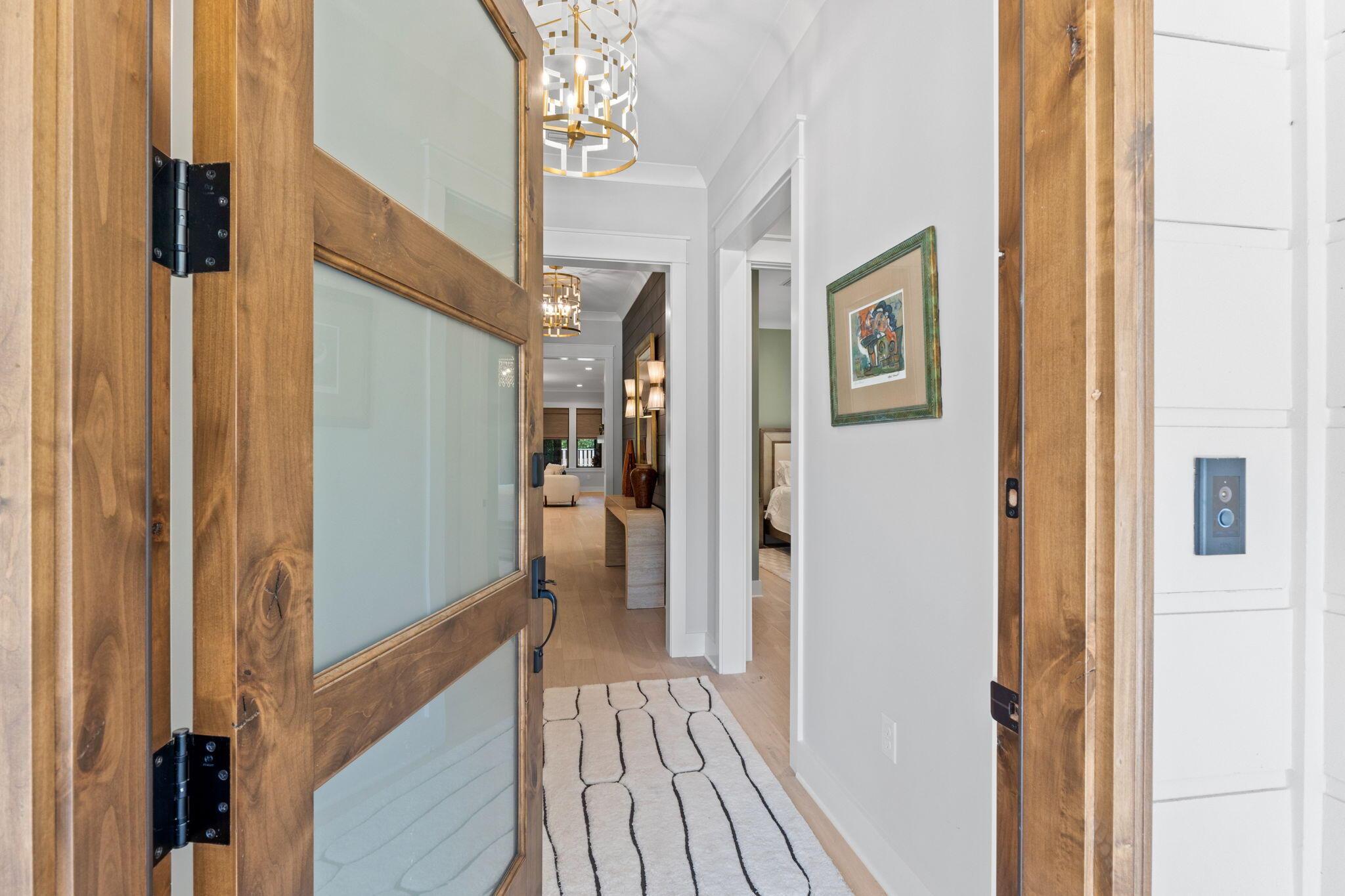 Image 3: 9-web-or-mls-FDP04207