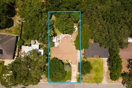 313 NE Gardner Drive