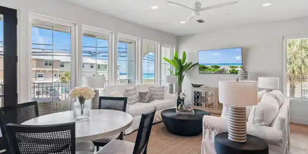 101 Deluna Place