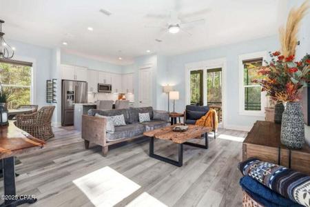 7537 Shady Glen Trail