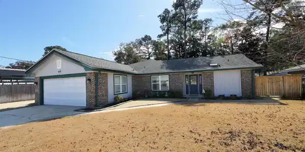 410 Green Oak Lane