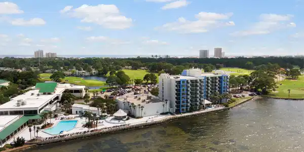 Image 2: 200 Sandestin Blvd 65765