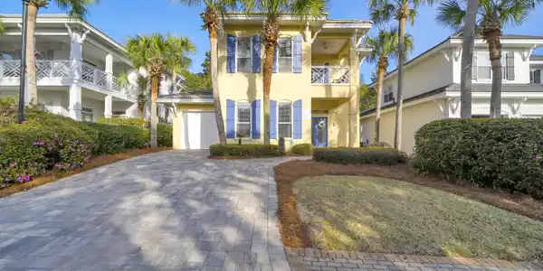 Image 2: 93 Cayman Cove