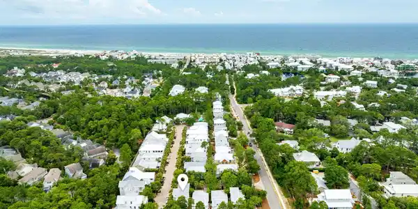 Image 3: 10-web-or-mls-37 Eastern Lake Ct Aerial