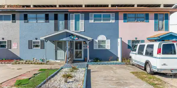 Image 3: 3-web-or-mls-636-w-caladium-cir-b