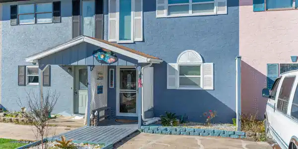 Image 4: 2-web-or-mls-636-w-caladium-cir-b