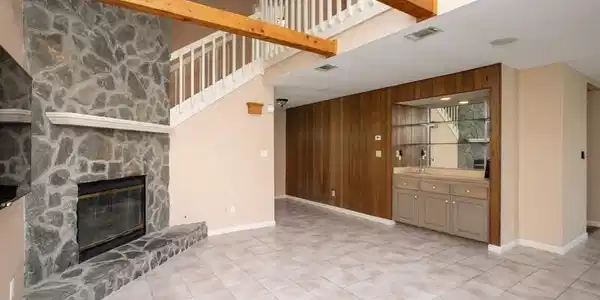 2 Pryor Drive