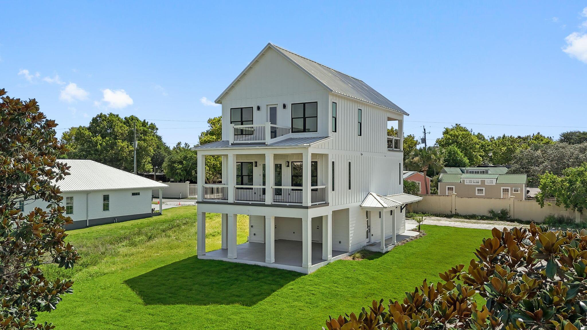 Image 3: Drone Photo of Back of House