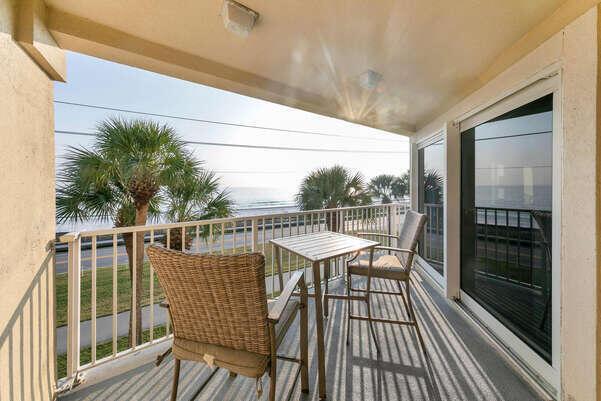 Image 4: Balcony 2303