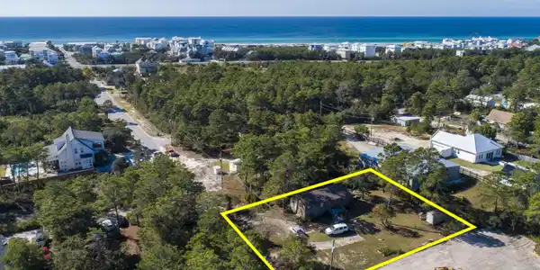 229 N Walton Lakeshore Drive