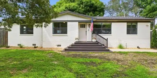 623 Mimosa Avenue