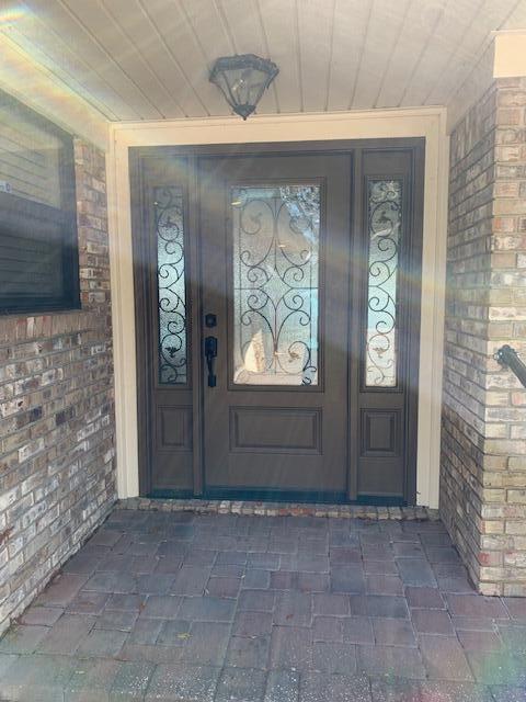 Image 4: front entrance