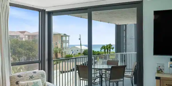 114 Mainsail Drive