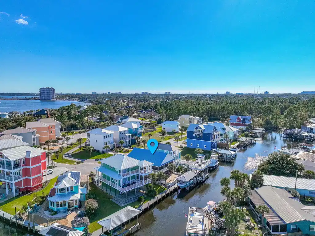 Image 1: 1001 Lighthouse Lagoon Ct Panama City Be