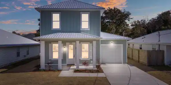 624 Dolphin Drive