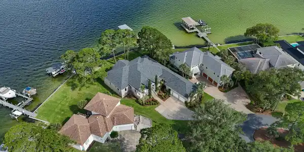 23 Paradise Point Road