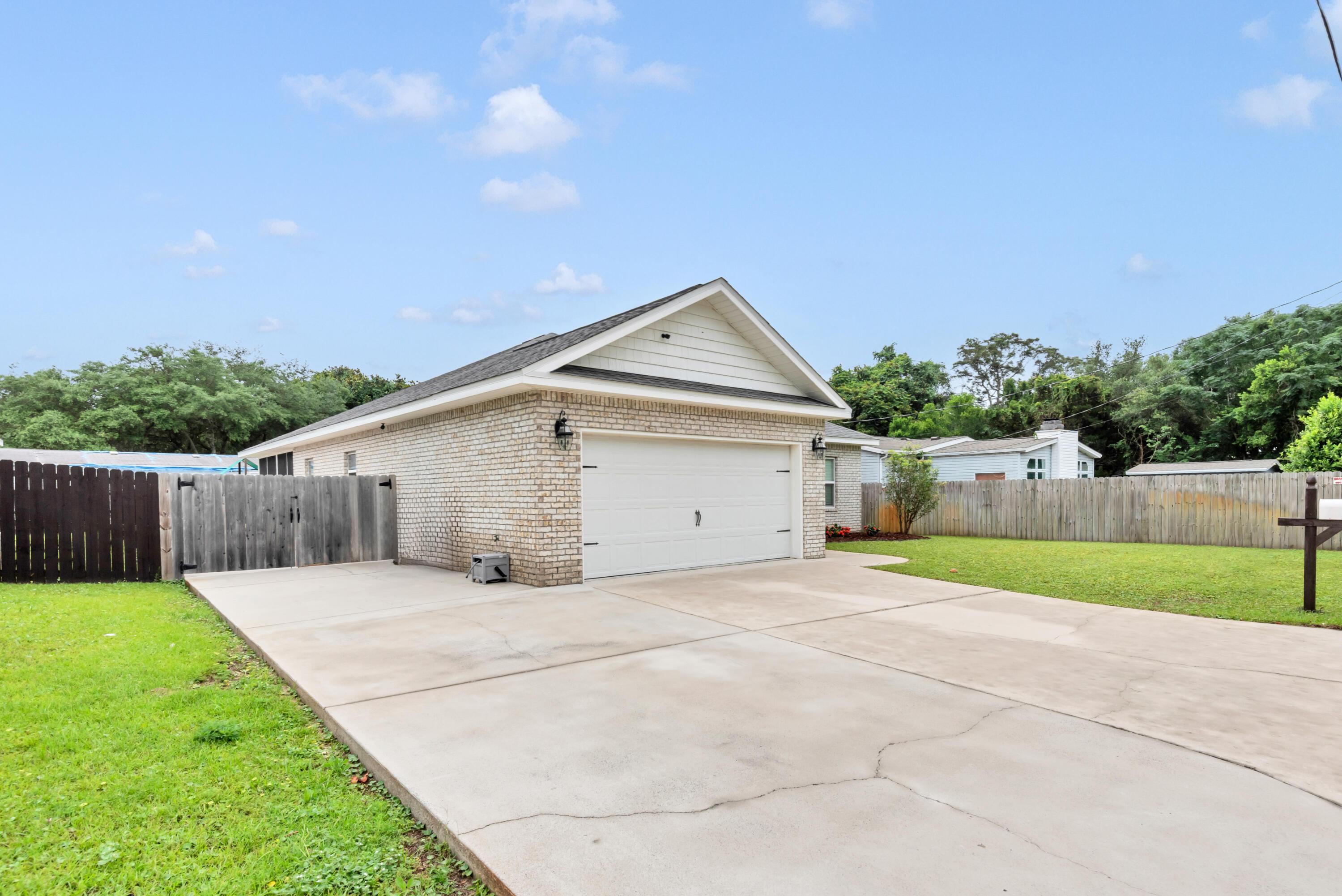 Image 3: 467 Sara Ave_20260618_3