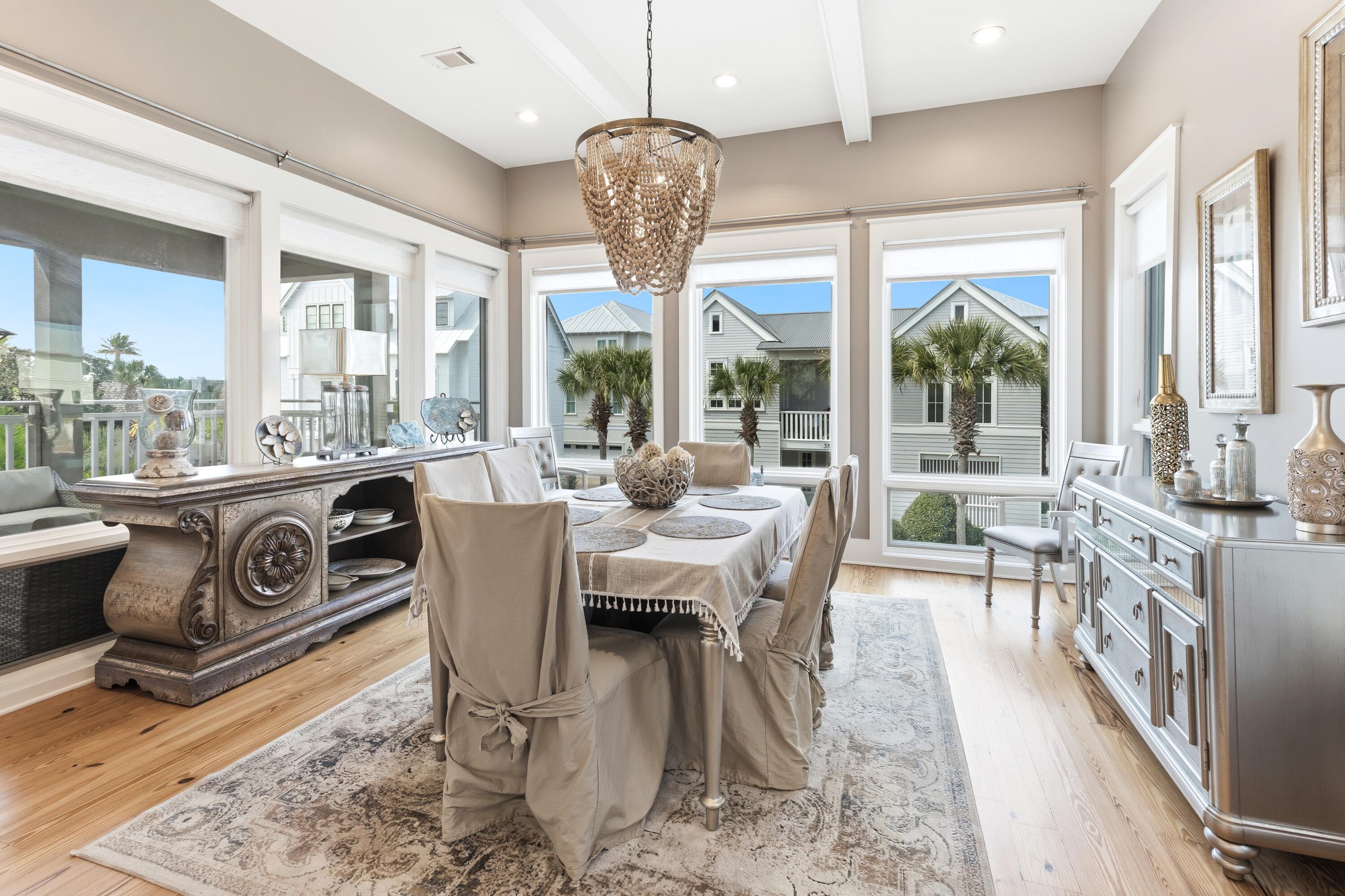 Image 3: Dining Area