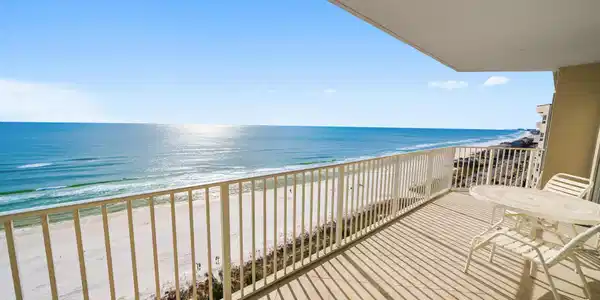 Image 2: Unobstructed gulf views