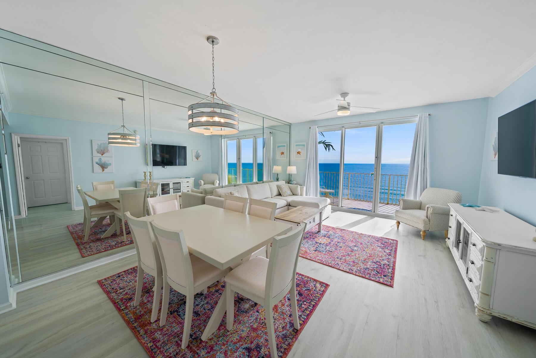 Image 4: Dining area