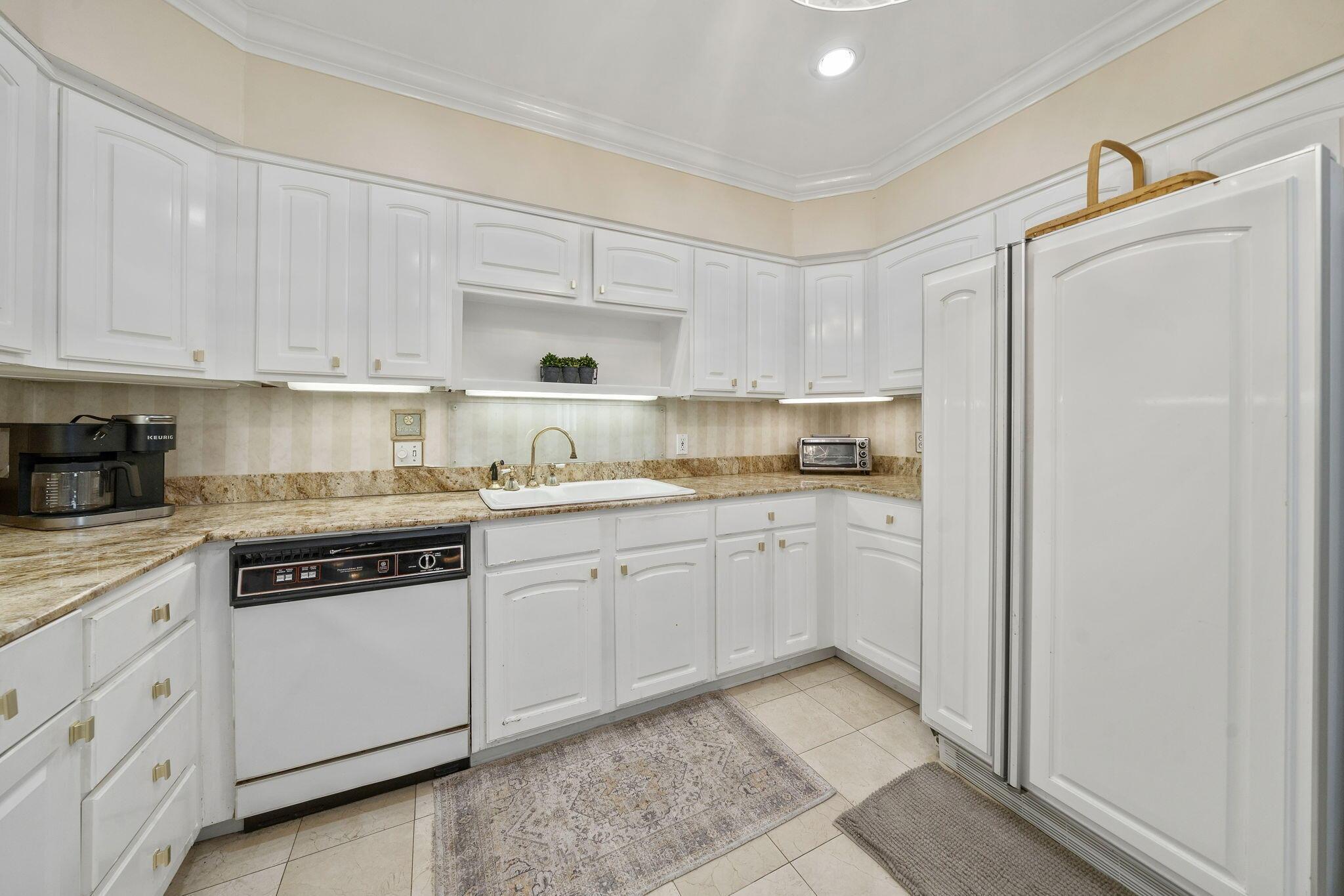 Image 2: 31-web-or-mls-DSC00241