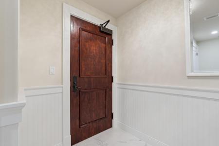 104 N Barrett Square