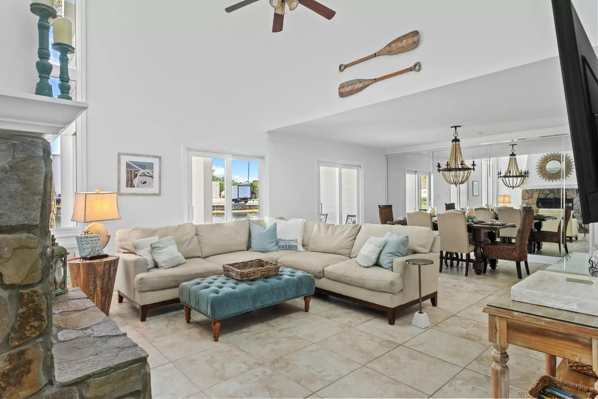 Image 1: 900 Gulf Shore Drive, 5