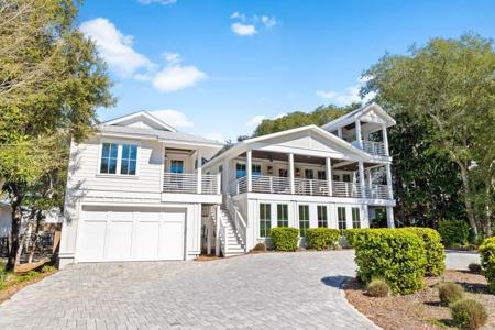 6312 W County Hwy 30A