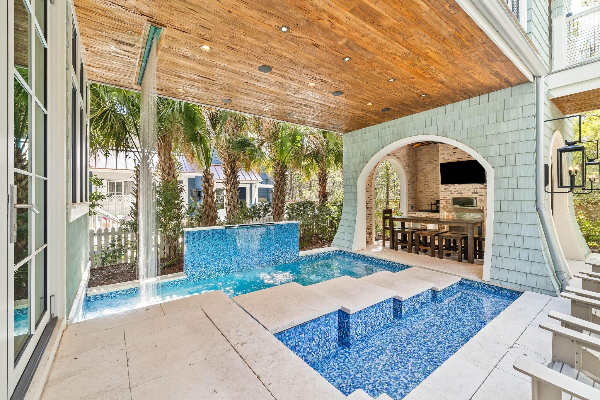 Image 2: Backyard Oasis 6