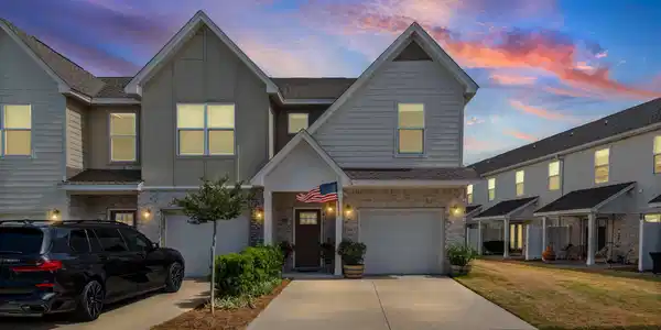 400 Mattie M Kelly Boulevard