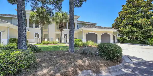 5360 Pine Ridge Lane