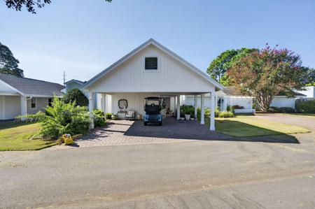 471 Linkside Drive