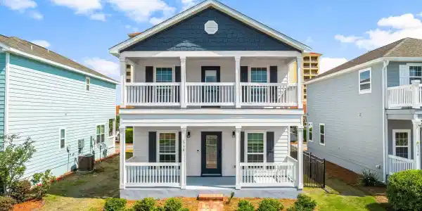 4738 Bigleaf Lane