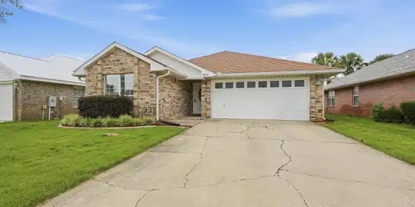 Image 2: 4643 sunsail circle-2