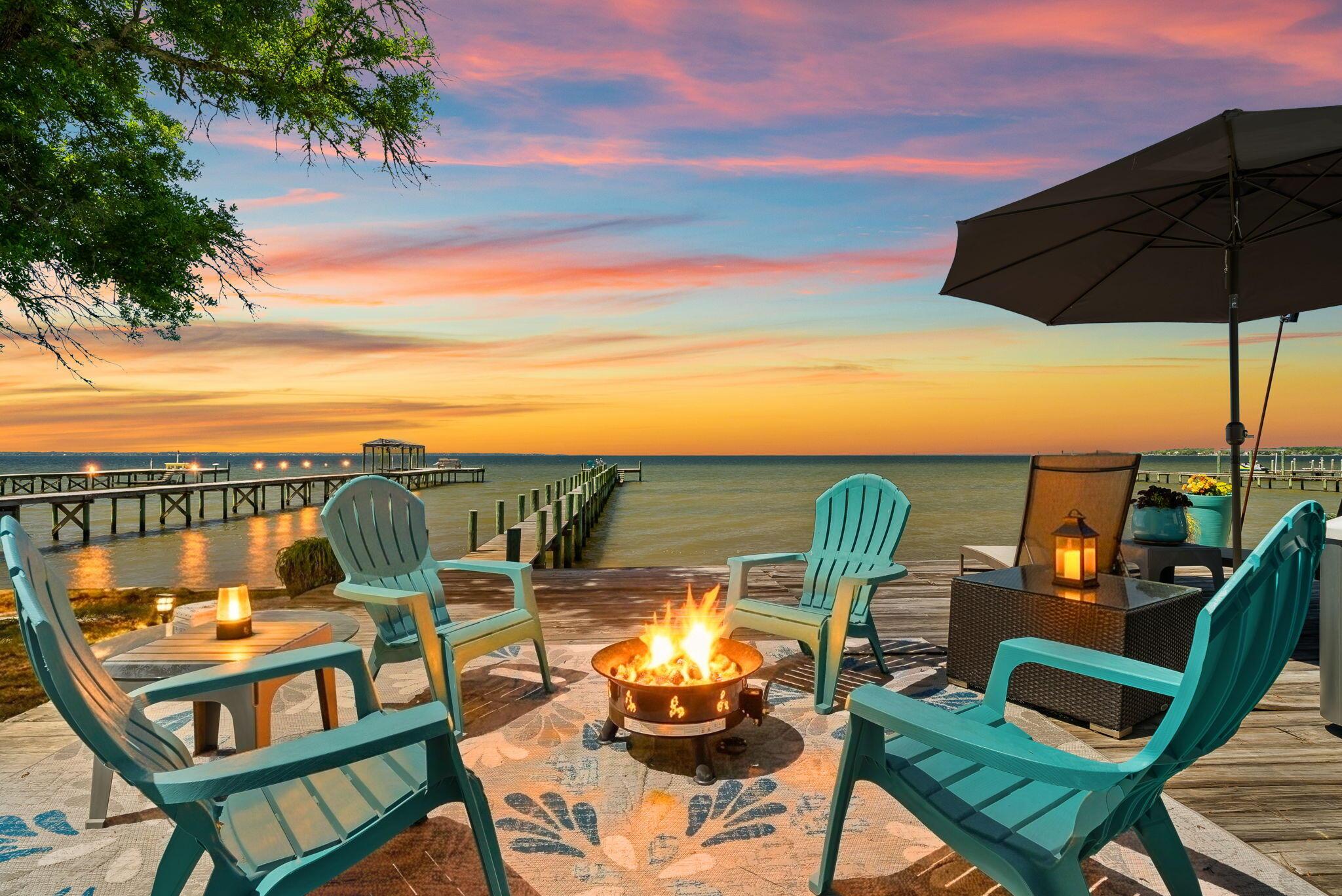 Image 3: Sunset on the Bay