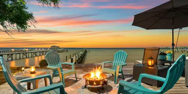 Image 3: Sunset on the Bay