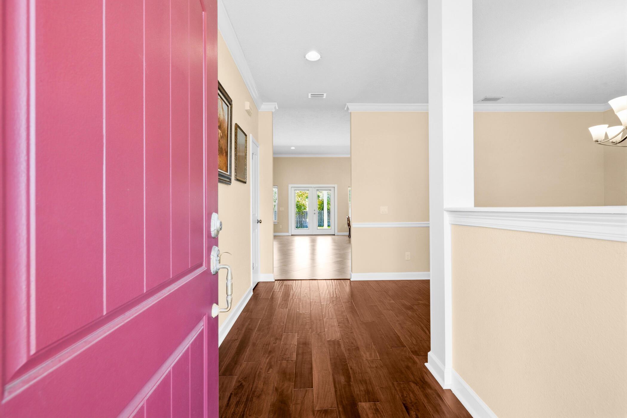 Image 3: Entry