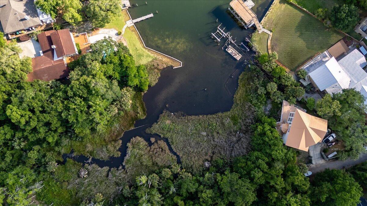Image 4: 02-Petit Dr Drone-2