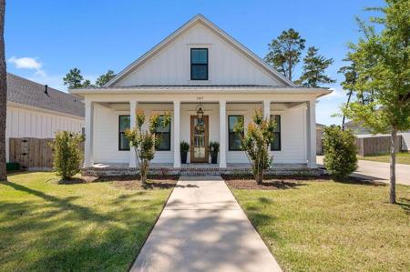 1167 Deer Moss Loop