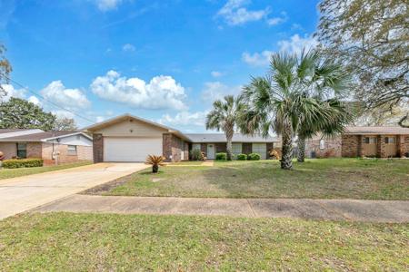 705 Dubois Drive