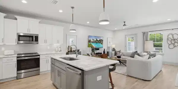 Image 4: 008-Golden Bell Ct 135D-MLS