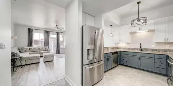 Image 3: Kitchen-1