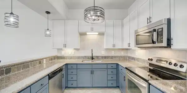 Image 4: Kitchen-4