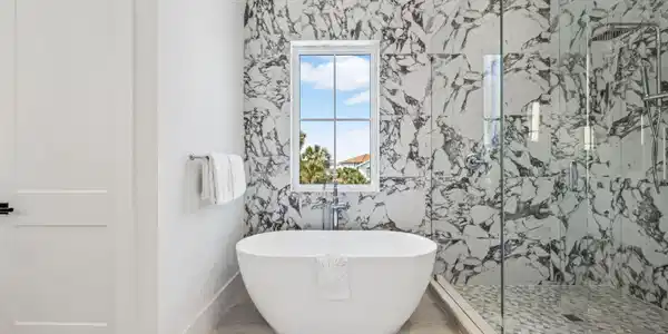 Image 4: Image 4 | Bathtub