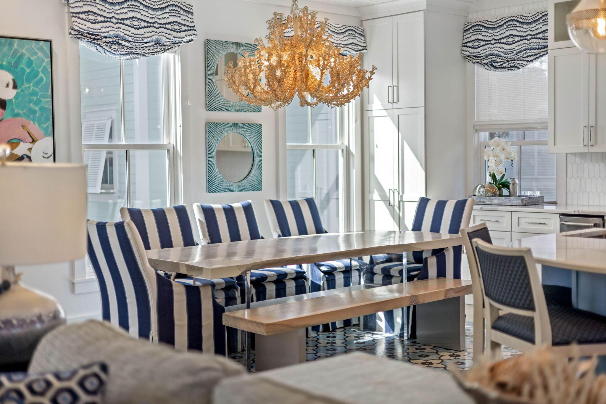 Image 3: Dining