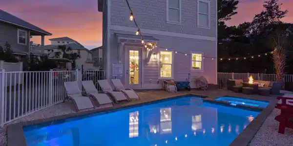 Image 4: Heated Saltwater Pool