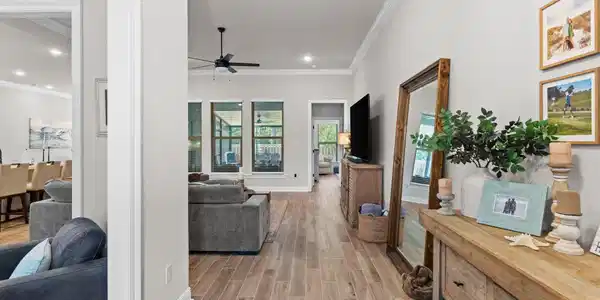 Image 3: 15-web-or-mls-FDP02958