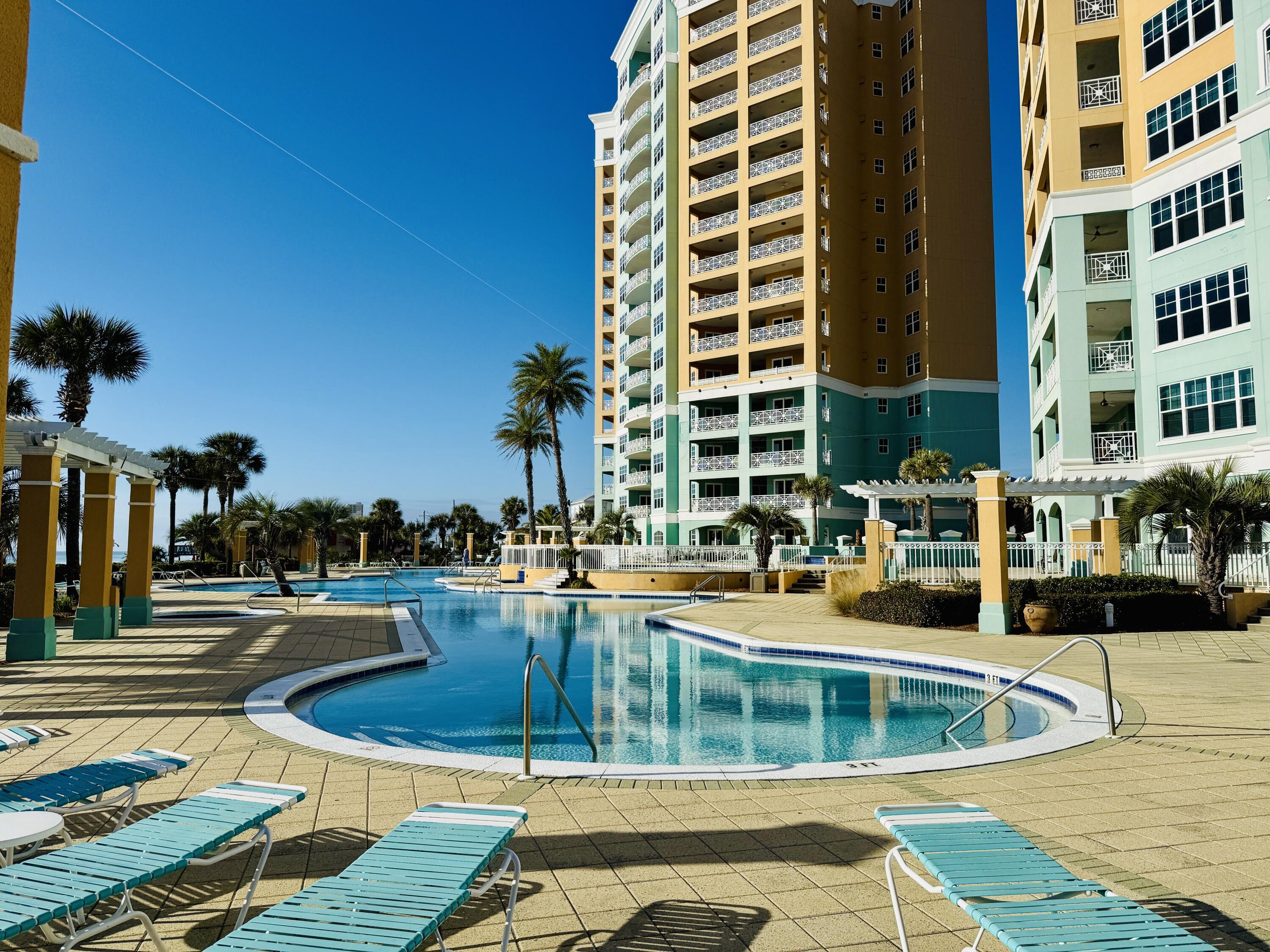 Image 4: En Soleil Condominiums